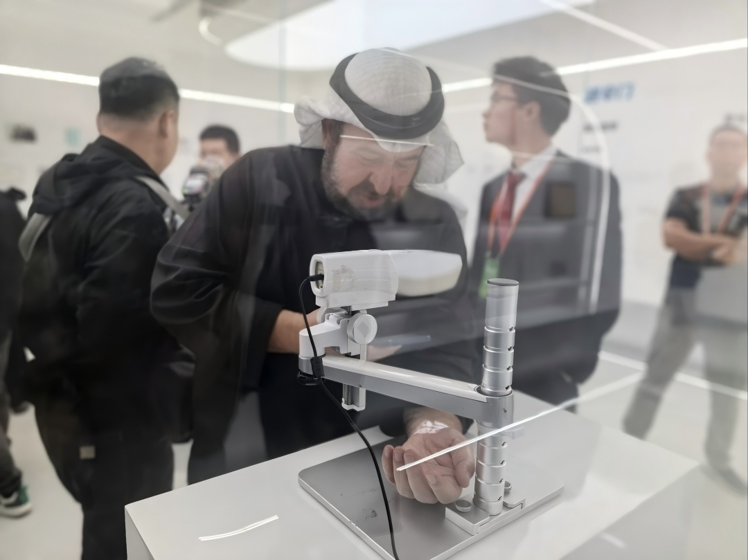 استضافت شركة فيفولايت ميديكال وفداً دولياً من رؤساء البلديات خلال حوار رؤساء البلديات العالمي في شيآن
